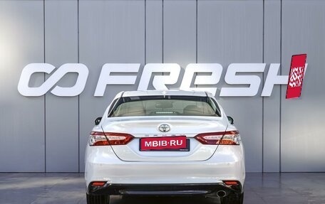 Toyota Camry, 2019 год, 2 900 000 рублей, 4 фотография