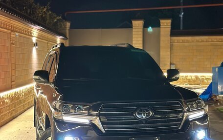 Toyota Land Cruiser 200, 2016 год, 5 950 000 рублей, 1 фотография