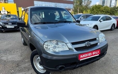 Chevrolet Niva I рестайлинг, 2019 год, 685 000 рублей, 3 фотография