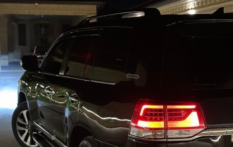 Toyota Land Cruiser 200, 2016 год, 5 950 000 рублей, 5 фотография