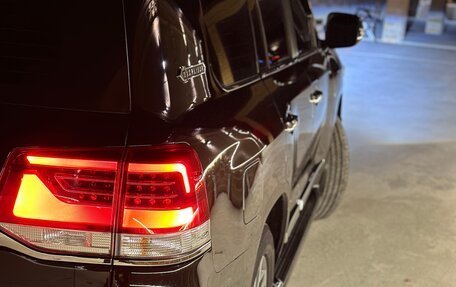Toyota Land Cruiser 200, 2016 год, 5 950 000 рублей, 6 фотография