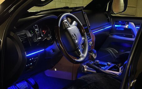 Toyota Land Cruiser 200, 2016 год, 5 950 000 рублей, 7 фотография