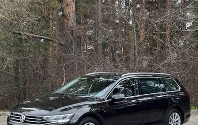 Volkswagen Passat B8 рестайлинг, 2019 год, 1 990 000 рублей, 1 фотография