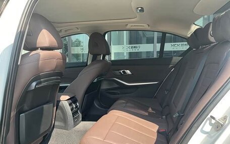 BMW 3 серия, 2021 год, 2 698 000 рублей, 24 фотография
