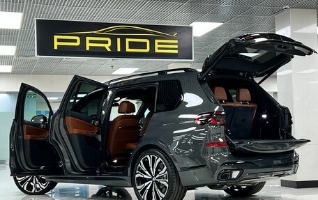 BMW X7, 2025 год, 18 200 000 рублей, 9 фотография