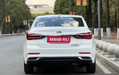 Ford Escort, 2021 год, 1 031 027 рублей, 6 фотография