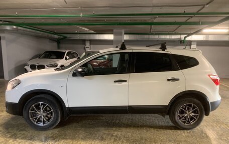 Nissan Qashqai+2 I, 2012 год, 890 000 рублей, 2 фотография