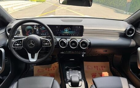 Mercedes-Benz A-Класс, 2021 год, 1 700 000 рублей, 11 фотография
