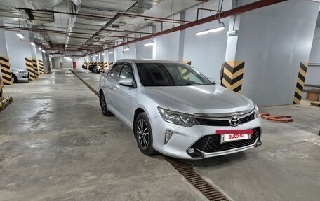 Toyota Camry, 2017 год, 2 490 000 рублей, 3 фотография