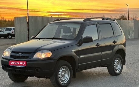 Chevrolet Niva I рестайлинг, 2014 год, 590 000 рублей, 1 фотография