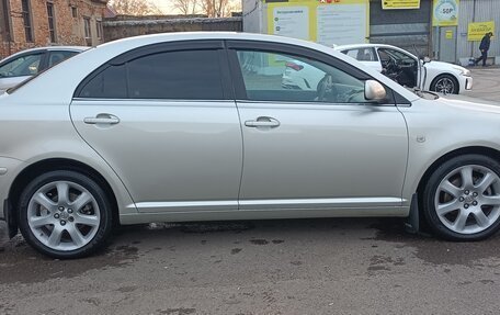 Toyota Avensis III рестайлинг, 2005 год, 800 000 рублей, 20 фотография