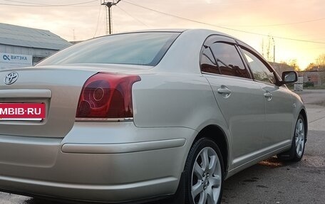 Toyota Avensis III рестайлинг, 2005 год, 800 000 рублей, 21 фотография