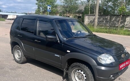 Chevrolet Niva I рестайлинг, 2011 год, 450 000 рублей, 14 фотография