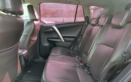 Toyota RAV4, 2018 год, 2 059 000 рублей, 12 фотография