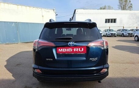 Toyota RAV4, 2018 год, 2 059 000 рублей, 6 фотография