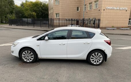 Opel Astra J, 2011 год, 750 000 рублей, 3 фотография