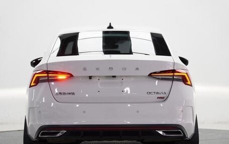 Skoda Octavia IV, 2021 год, 1 590 000 рублей, 5 фотография