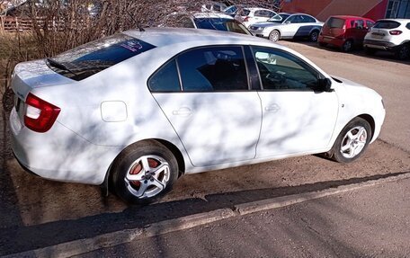 Skoda Rapid I, 2014 год, 980 000 рублей, 4 фотография