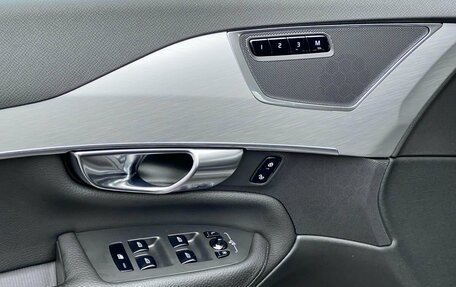 Volvo XC90 II рестайлинг, 2019 год, 3 900 000 рублей, 15 фотография