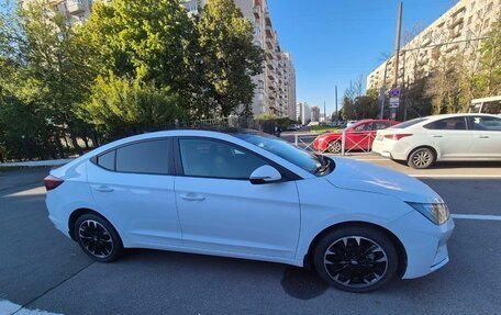 Hyundai Elantra VI рестайлинг, 2019 год, 1 250 000 рублей, 6 фотография