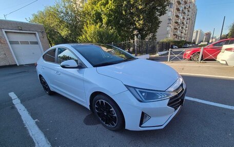 Hyundai Elantra VI рестайлинг, 2019 год, 1 250 000 рублей, 7 фотография