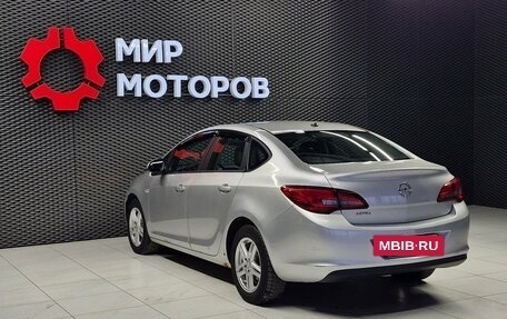 Opel Astra J, 2013 год, 690 000 рублей, 10 фотография
