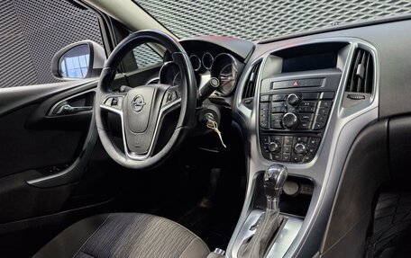 Opel Astra J, 2013 год, 690 000 рублей, 24 фотография