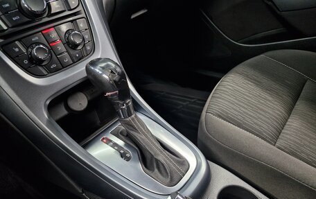 Opel Astra J, 2013 год, 690 000 рублей, 32 фотография