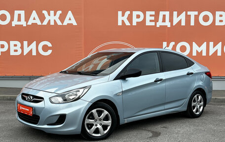 Hyundai Solaris II рестайлинг, 2012 год, 665 000 рублей, 1 фотография