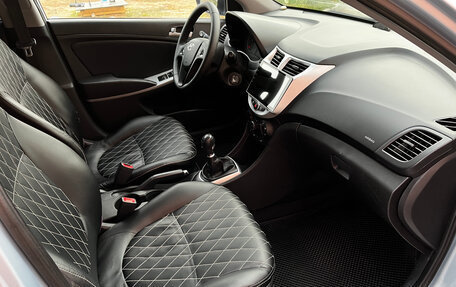 Hyundai Solaris II рестайлинг, 2012 год, 665 000 рублей, 24 фотография