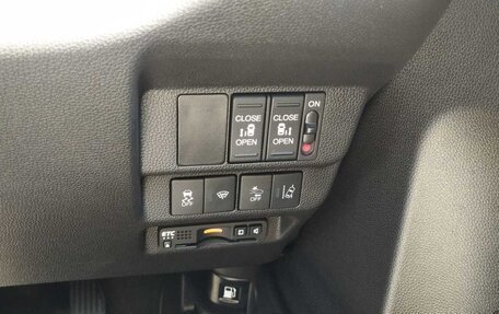 Honda Freed II, 2020 год, 2 100 000 рублей, 13 фотография