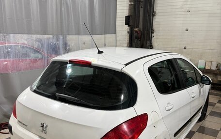 Peugeot 308 II, 2011 год, 370 000 рублей, 3 фотография