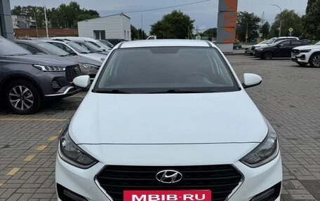 Hyundai Solaris II рестайлинг, 2018 год, 1 200 000 рублей, 2 фотография