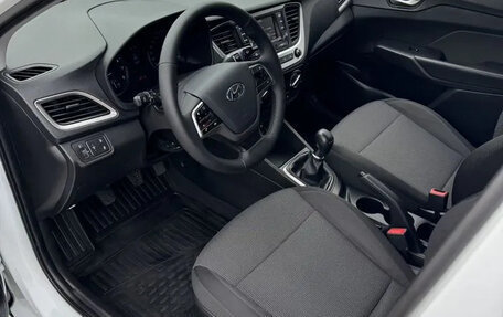 Hyundai Solaris II рестайлинг, 2018 год, 1 200 000 рублей, 10 фотография