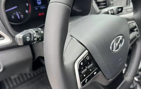 Hyundai Solaris II рестайлинг, 2018 год, 1 200 000 рублей, 14 фотография