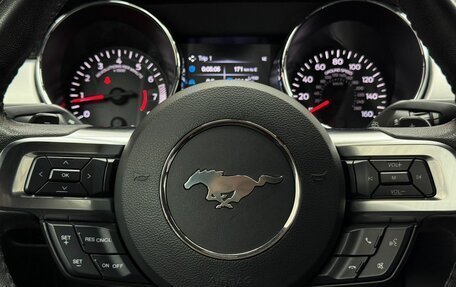Ford Mustang VI рестайлинг, 2017 год, 2 629 000 рублей, 11 фотография