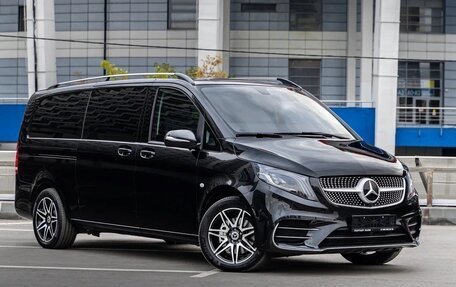 Mercedes-Benz V-Класс, 2022 год, 13 990 000 рублей, 3 фотография