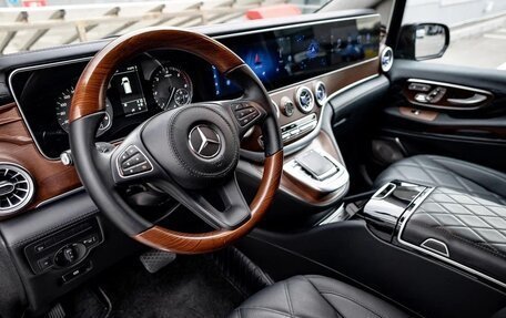 Mercedes-Benz V-Класс, 2022 год, 13 990 000 рублей, 12 фотография