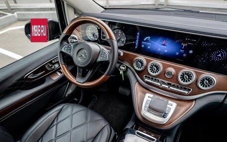 Mercedes-Benz V-Класс, 2022 год, 13 990 000 рублей, 14 фотография