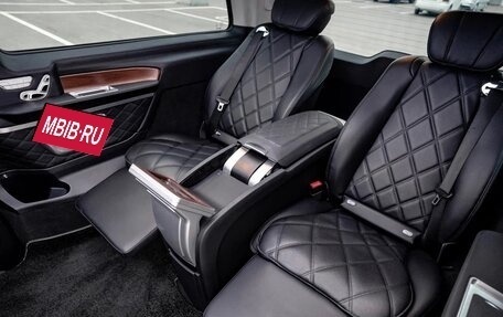 Mercedes-Benz V-Класс, 2022 год, 13 990 000 рублей, 25 фотография