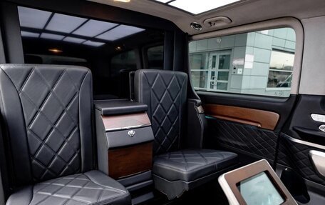 Mercedes-Benz V-Класс, 2022 год, 13 990 000 рублей, 34 фотография