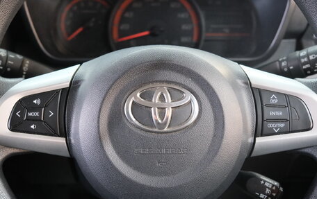 Toyota Roomy I, 2017 год, 1 219 000 рублей, 13 фотография