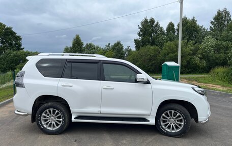 Toyota Land Cruiser Prado 150 рестайлинг 2, 2013 год, 2 880 000 рублей, 3 фотография
