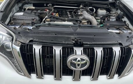Toyota Land Cruiser Prado 150 рестайлинг 2, 2013 год, 2 880 000 рублей, 12 фотография