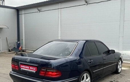 Mercedes-Benz E-Класс, 1999 год, 750 000 рублей, 5 фотография