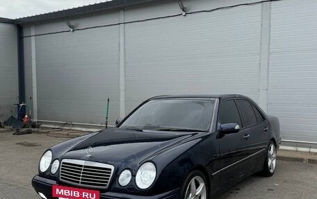 Mercedes-Benz E-Класс, 1999 год, 750 000 рублей, 2 фотография