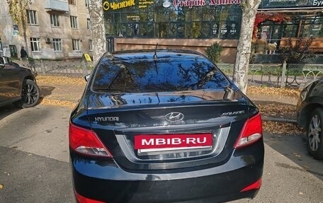 Hyundai Solaris II рестайлинг, 2014 год, 1 050 000 рублей, 4 фотография