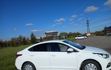 Hyundai Solaris II рестайлинг, 2017 год, 970 813 рублей, 2 фотография