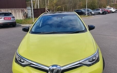 Toyota Auris II, 2015 год, 1 390 000 рублей, 1 фотография