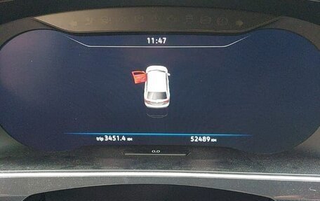 Volkswagen Tiguan II, 2018 год, 3 000 000 рублей, 4 фотография